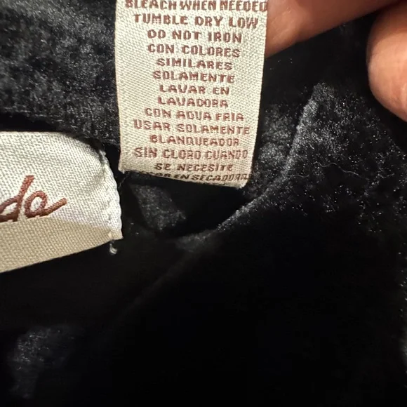 LeModa Black Faux Fur-Trimmed Cape - Picture 5 of 5